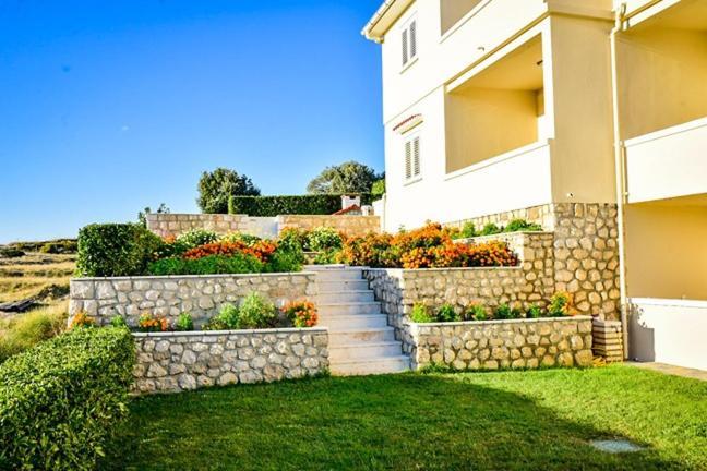 Apartments Basaca Паг Екстер'єр фото