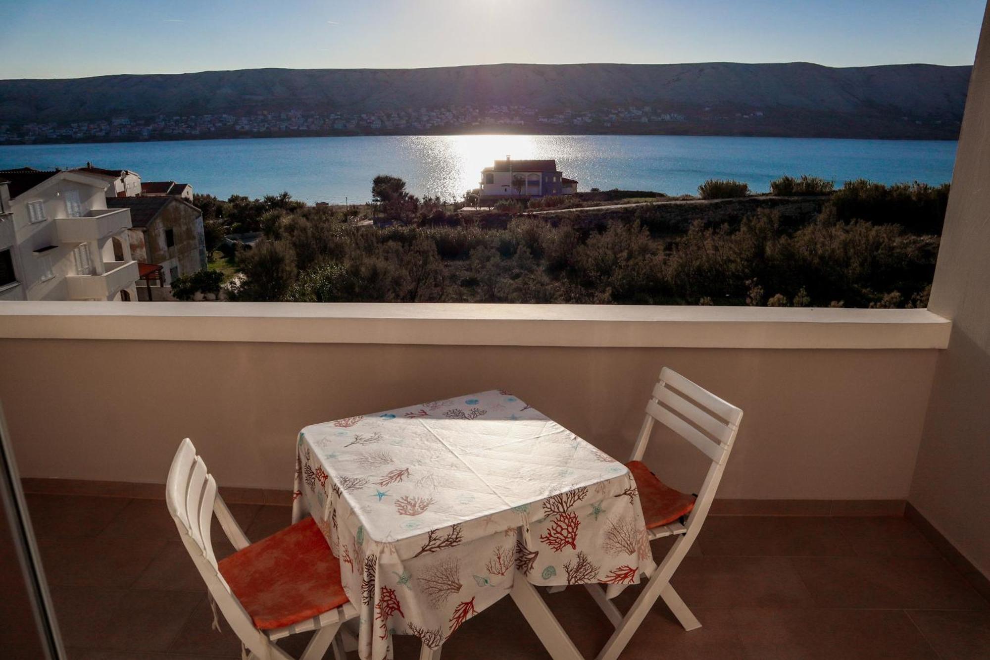 Apartments Basaca Паг Екстер'єр фото