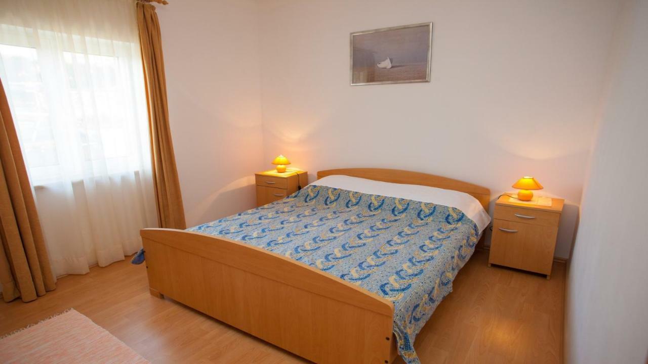 Apartments Basaca Паг Екстер'єр фото
